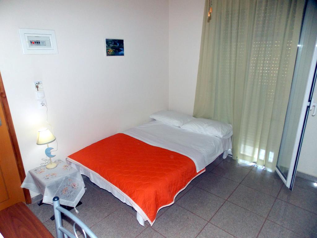 Nikos Apartamento