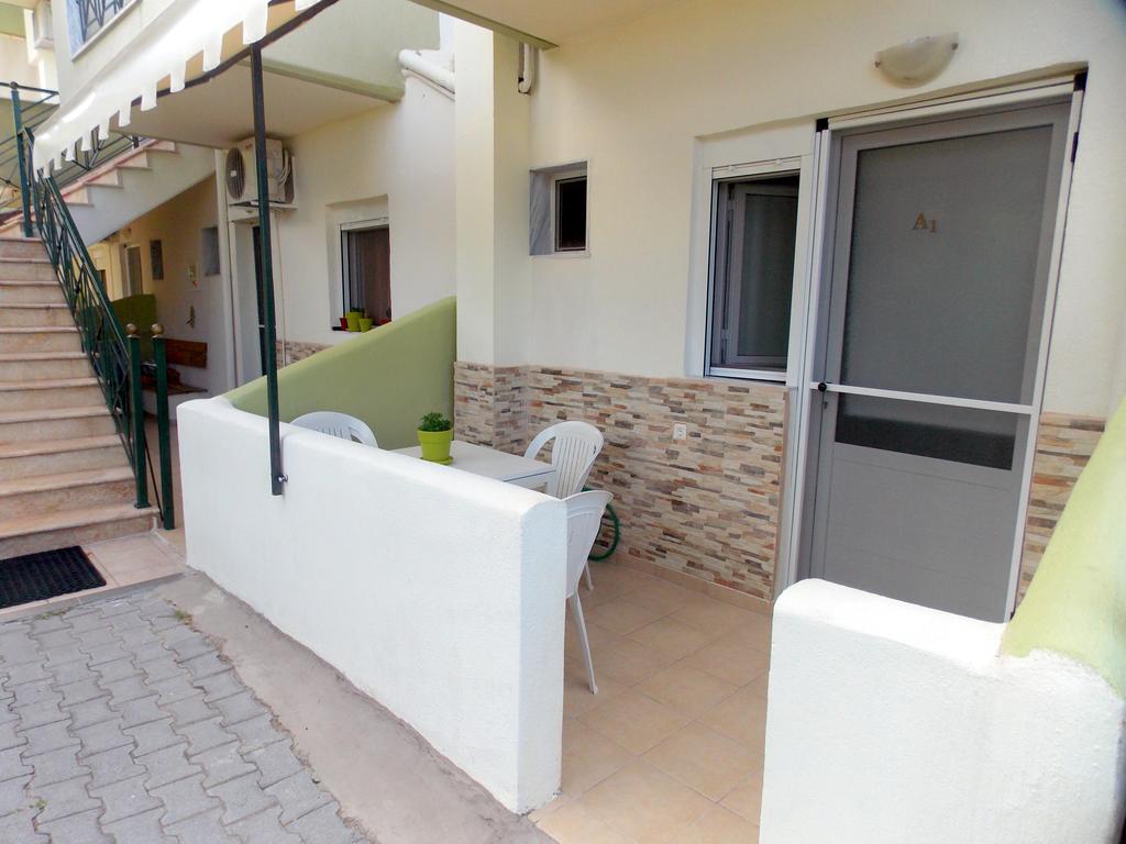 Nikos Apartamento *